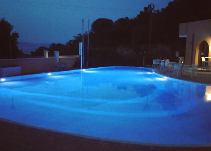 Al 4 Della Pergola * קאבו